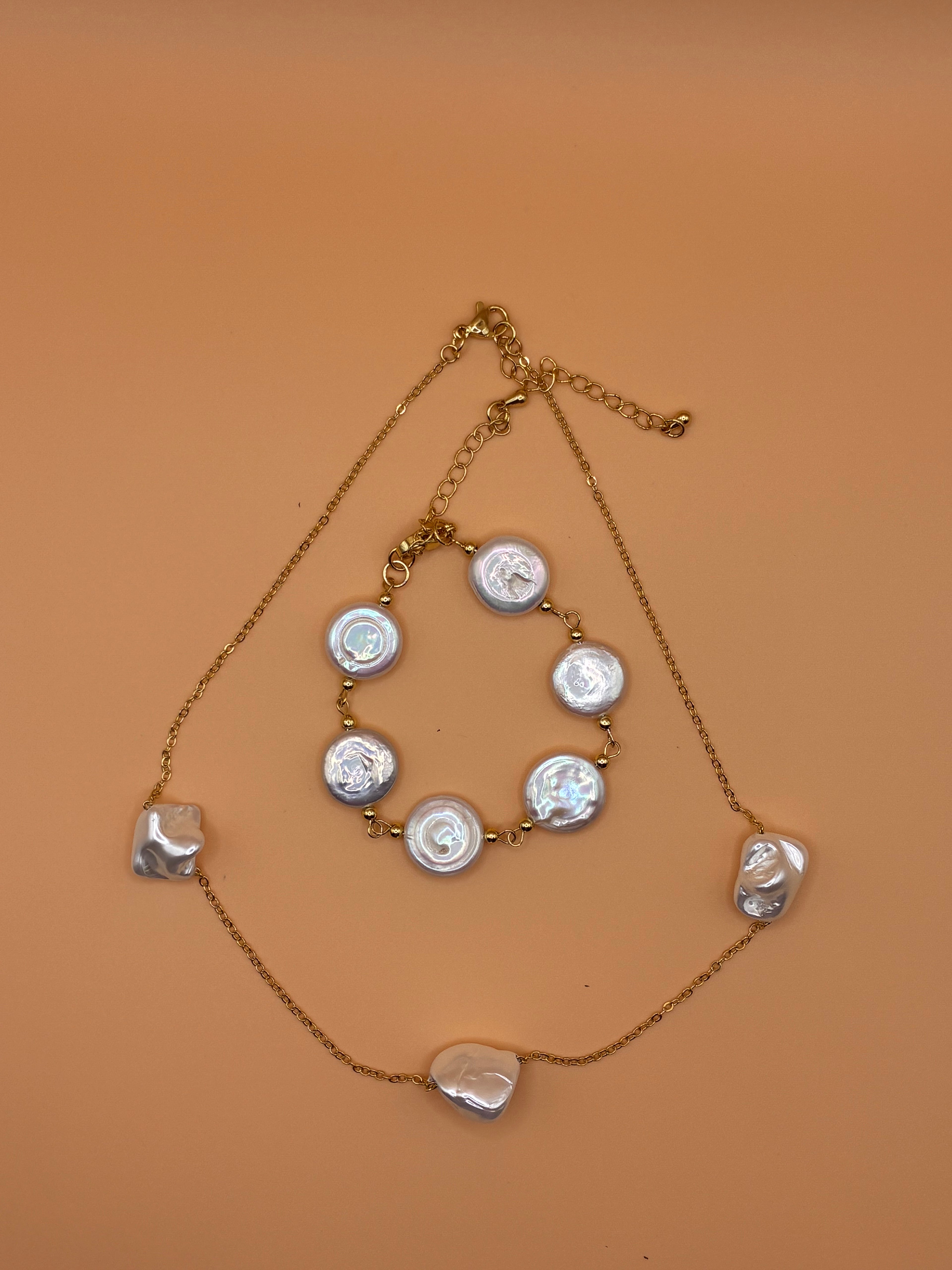 Mother of pearl bracelet