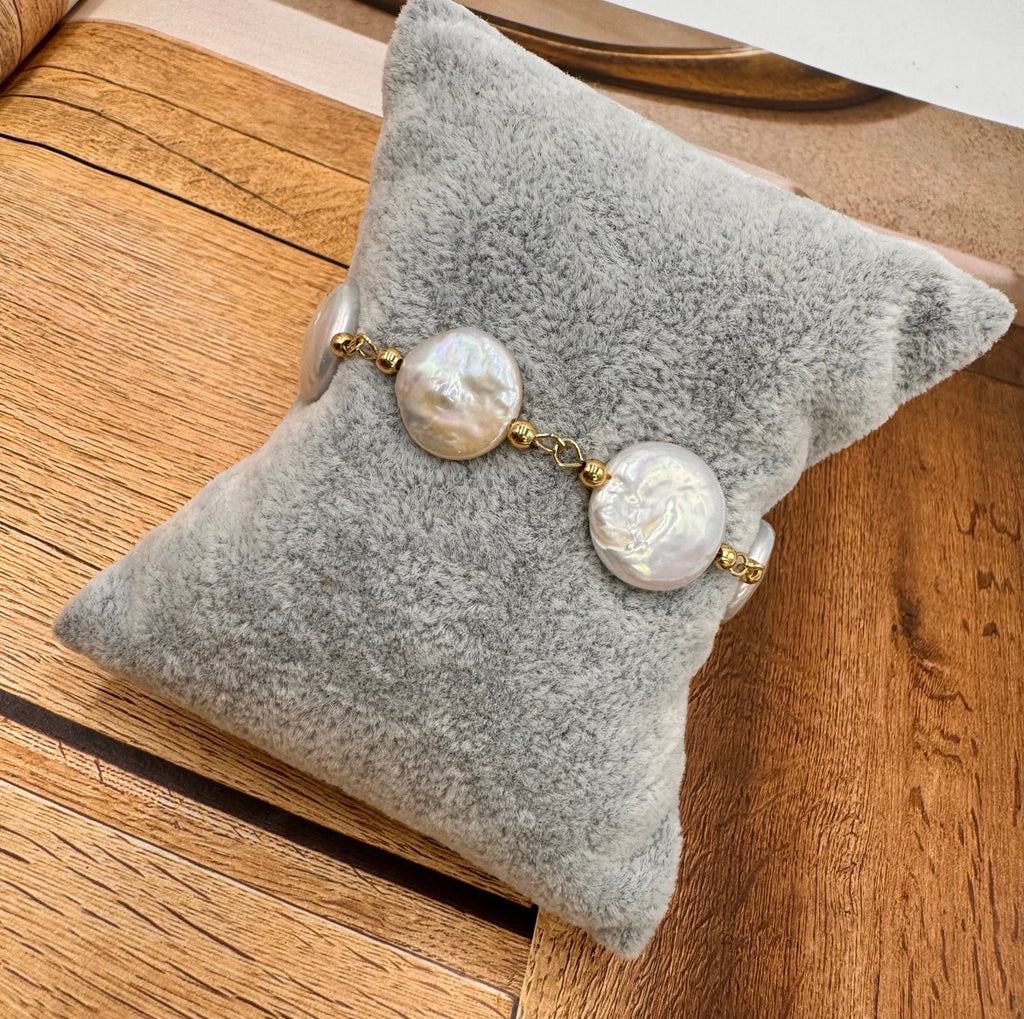 Mother of pearl bracelet