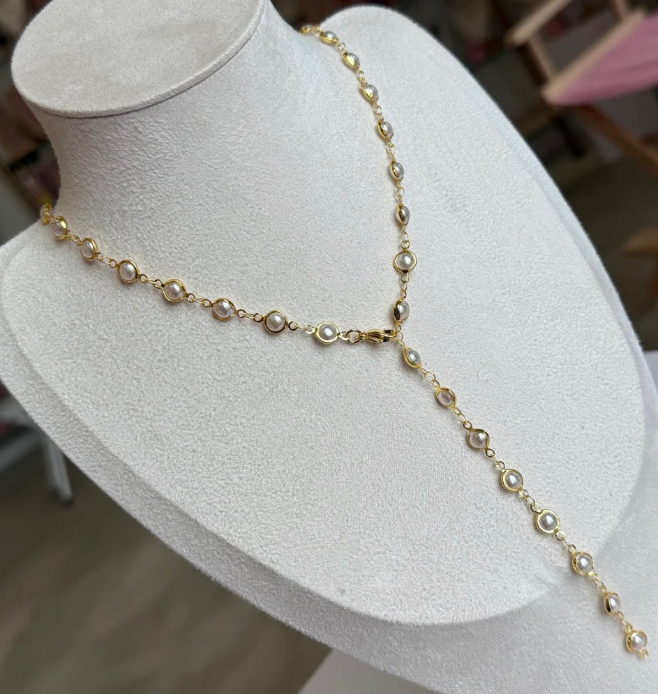 Pearl and gold lariat
