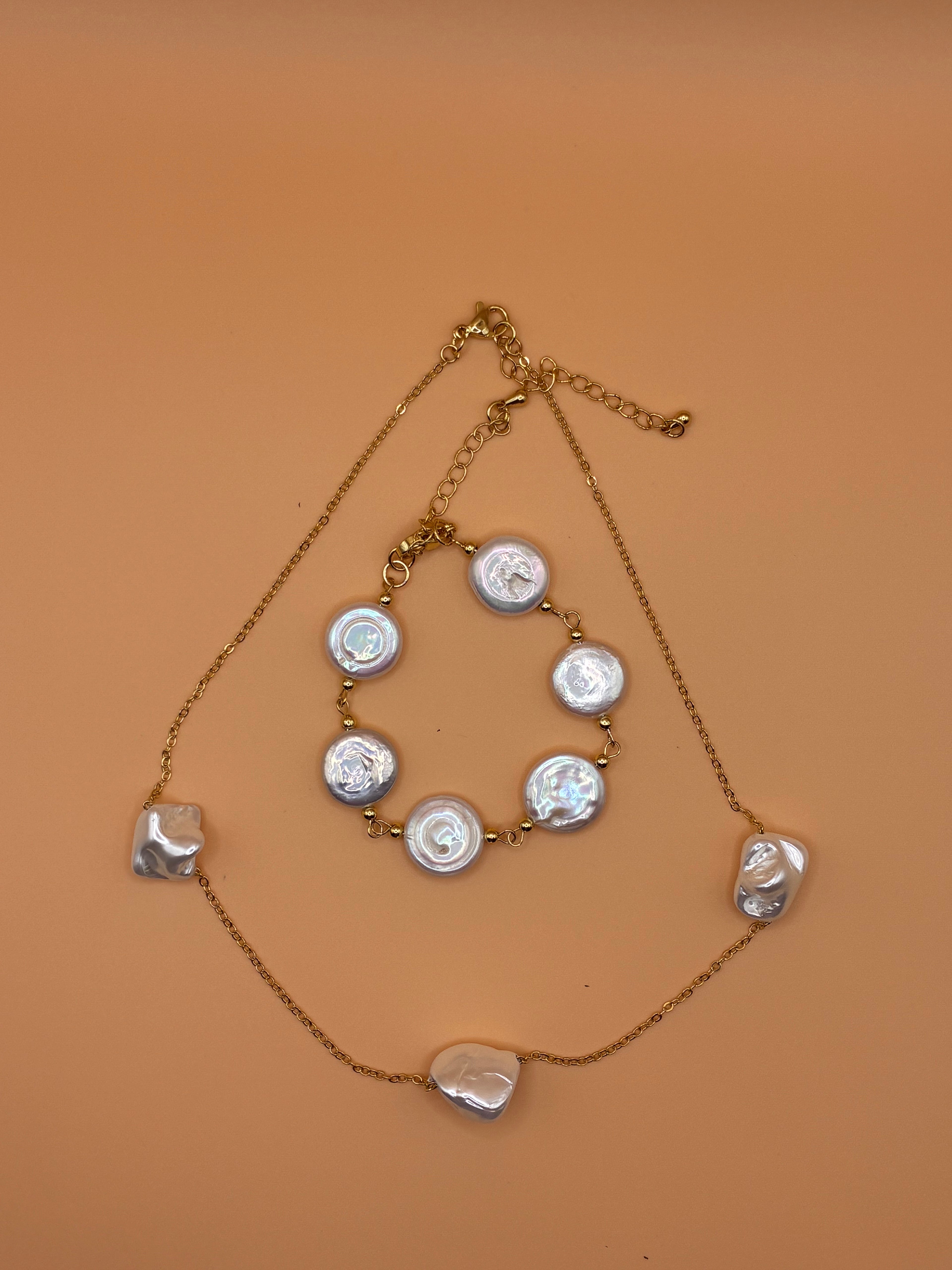 Mother of pearl necklace